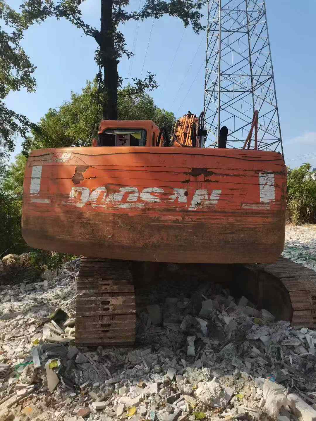Used Doosan DH220-7 Excavator 2016 Model