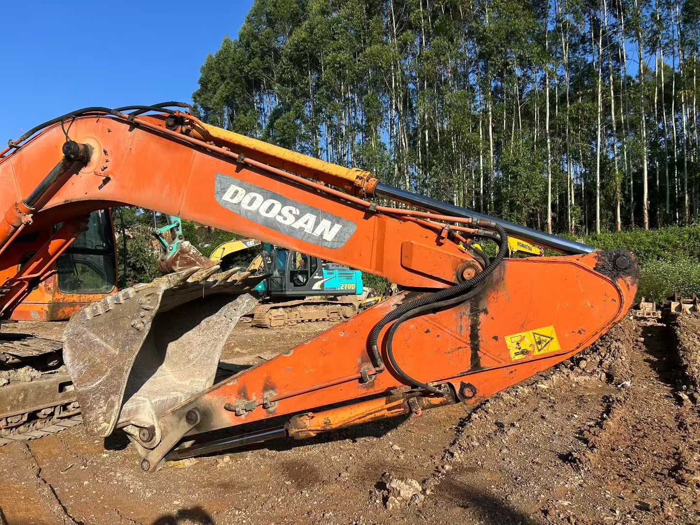 Used Doosan DH220 Excavator 2016 Model / 7