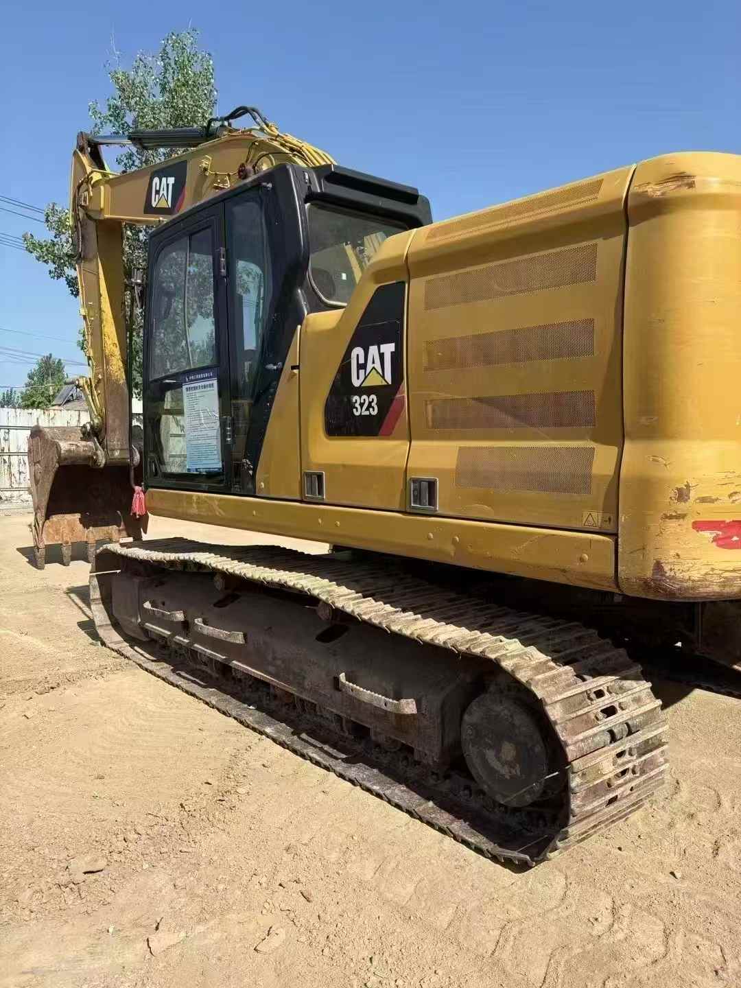 Buy Caterpillar 323 Used Excavator