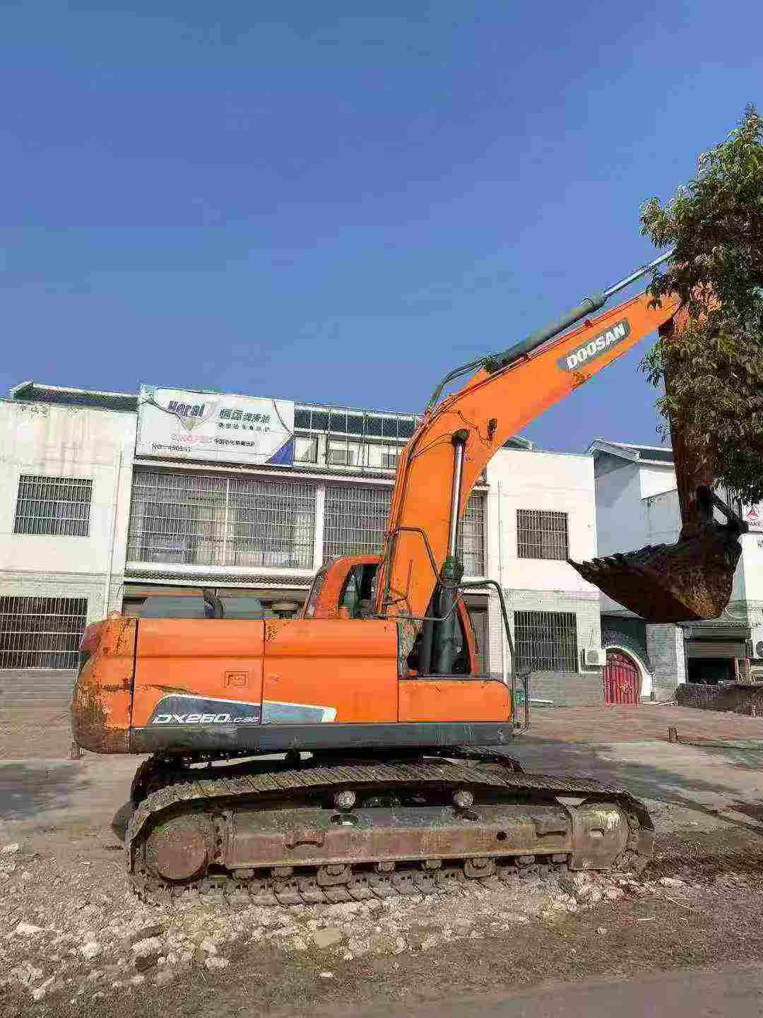 Used Doosan DX230LCS Excavator 2016 Model / 3