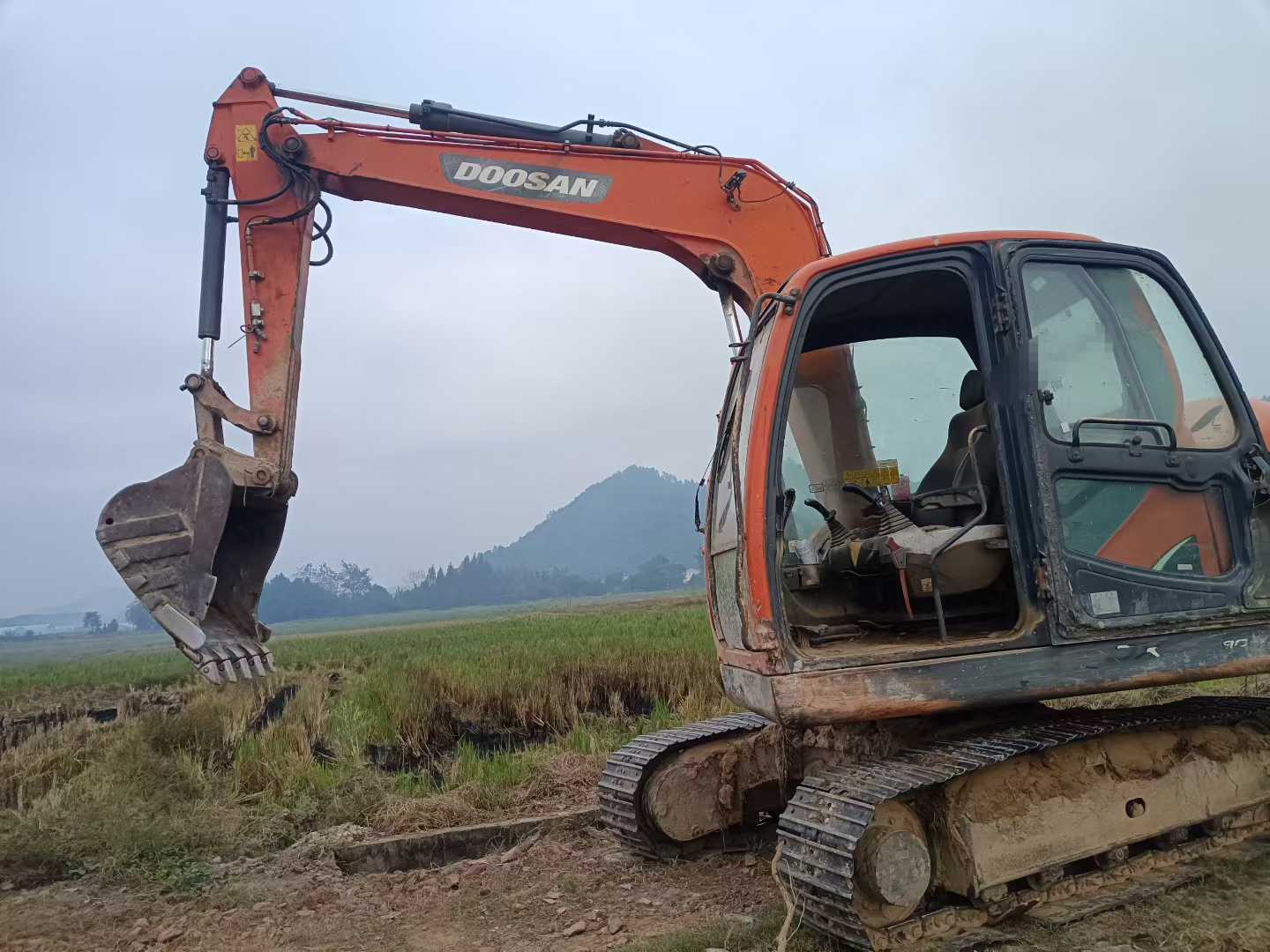Used Doosan DX75 Excavator 2016 Model / 2