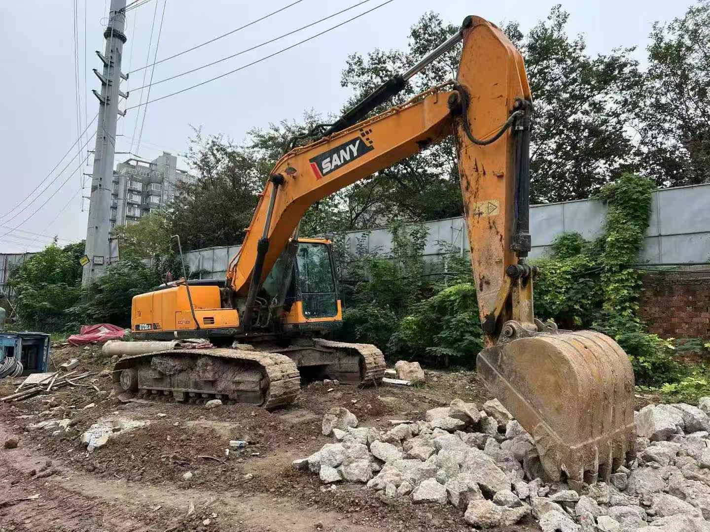 Used Sany SY215W Excavator 2013 Model