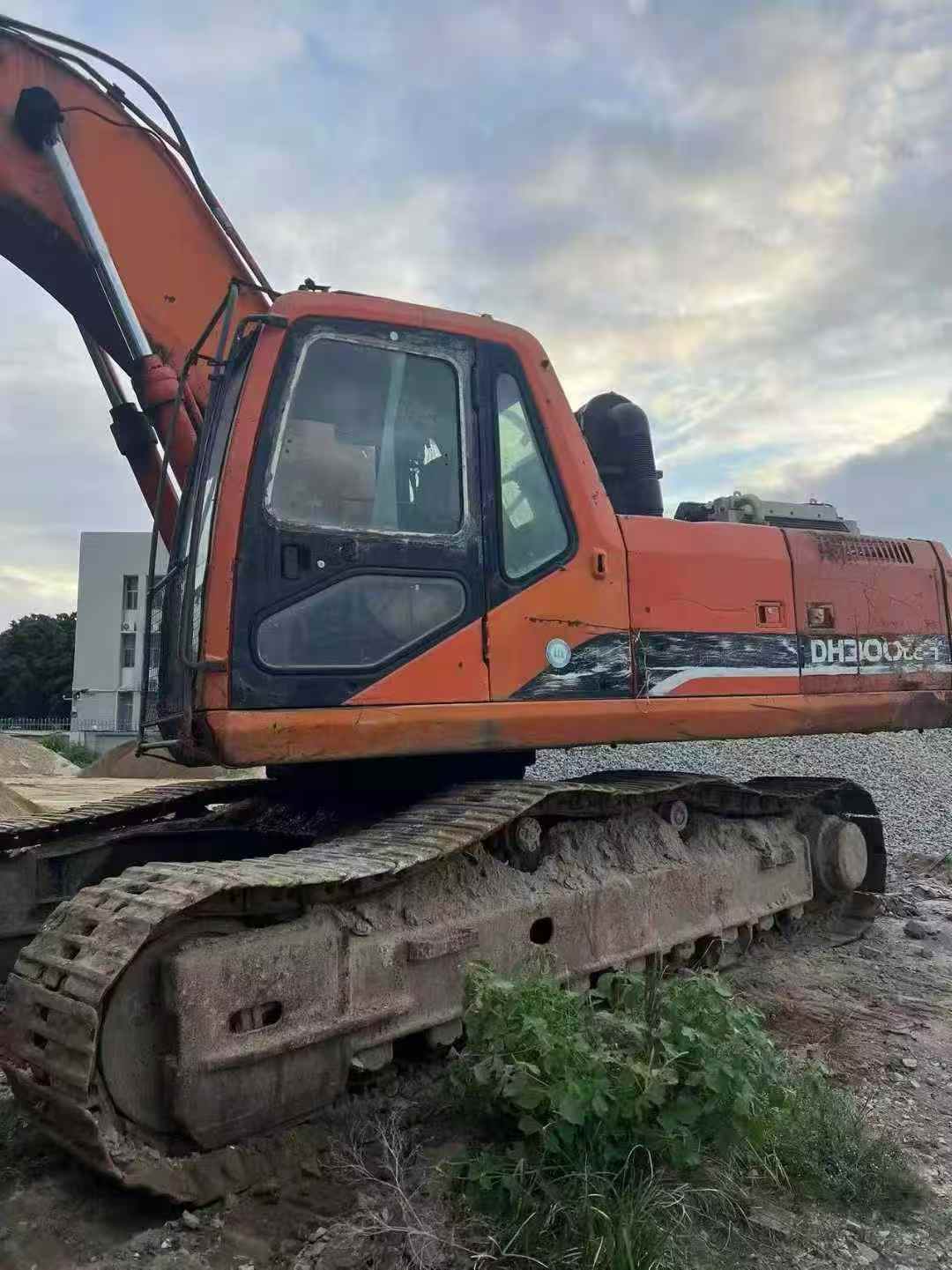 Used Doosan DL300 Excavator 2016 Model / 3