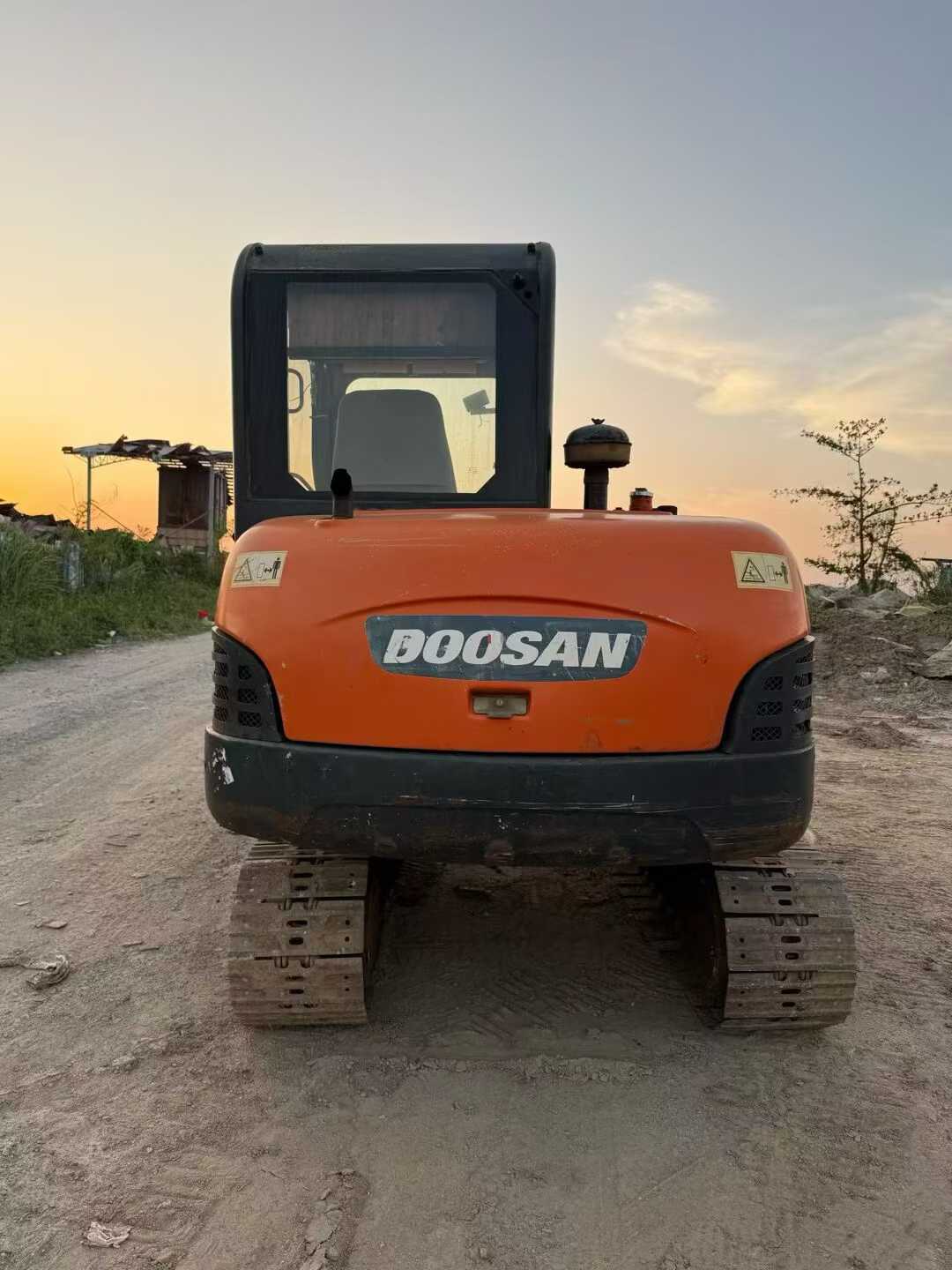 Used Doosan DX80 Excavator 2016 Model / 3