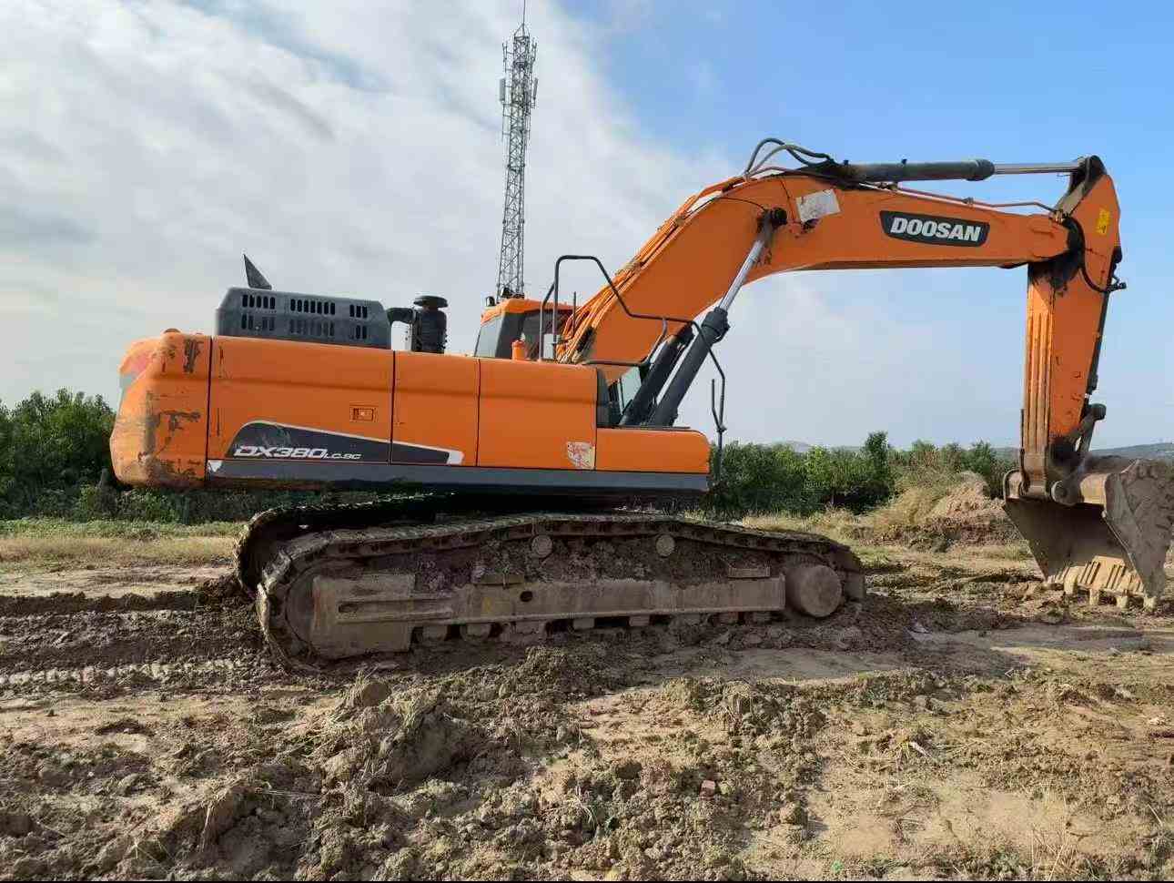 Used Doosan DX80 Excavator 2020 Model / 3