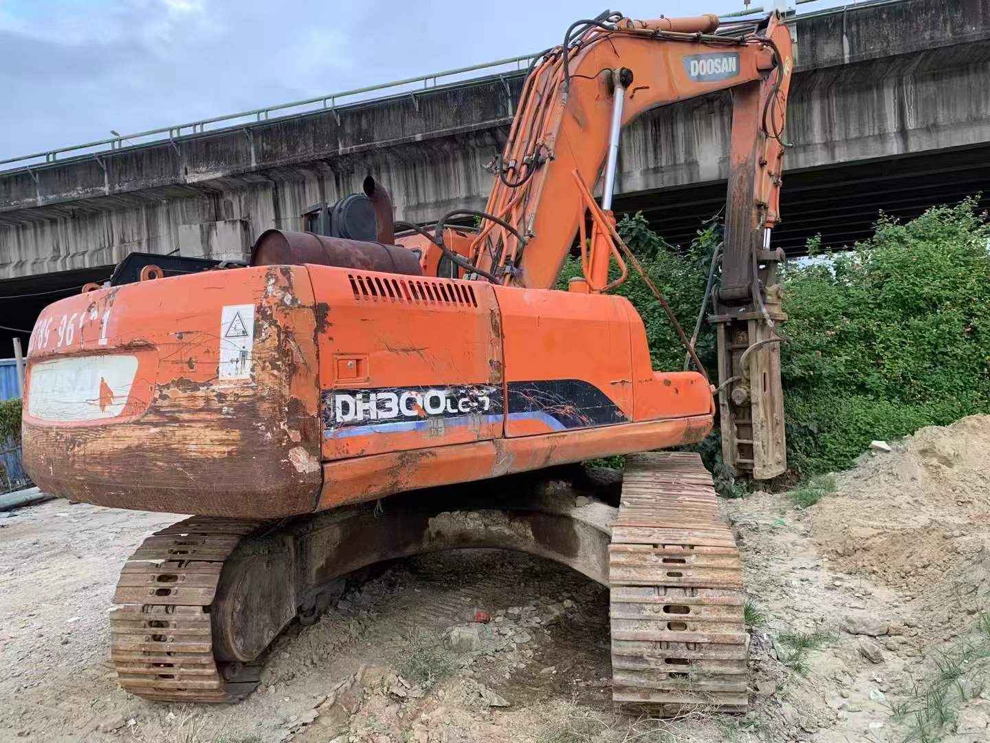 Used Doosan DL300 Excavator 2016 Model / 8