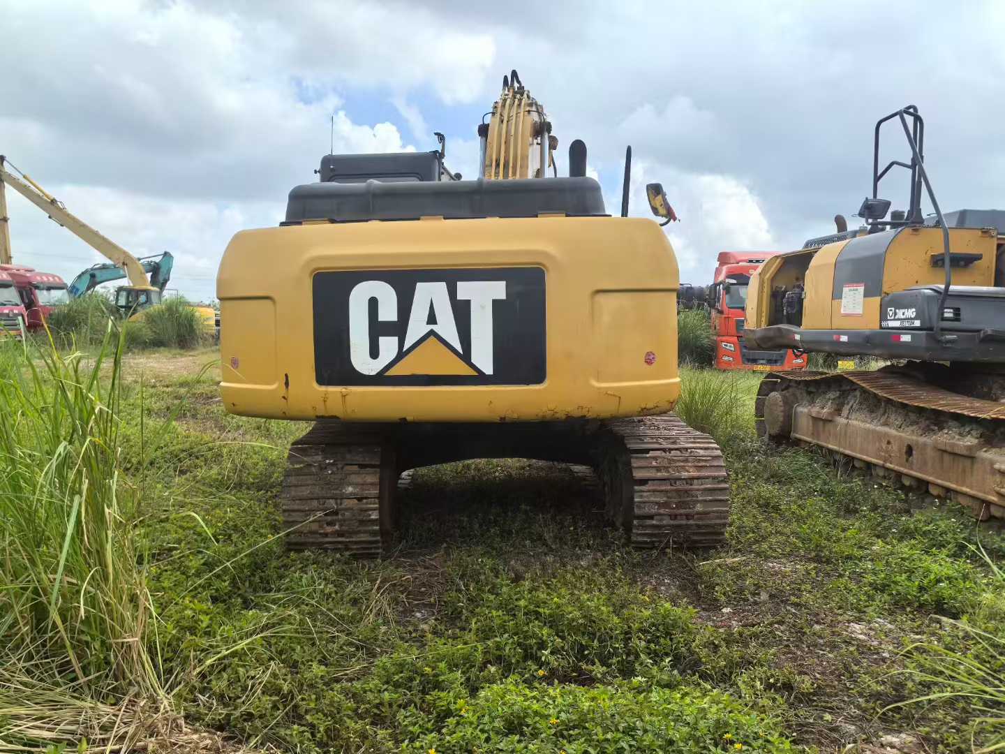 Used Caterpillar CT20 Excavator 2012 Model