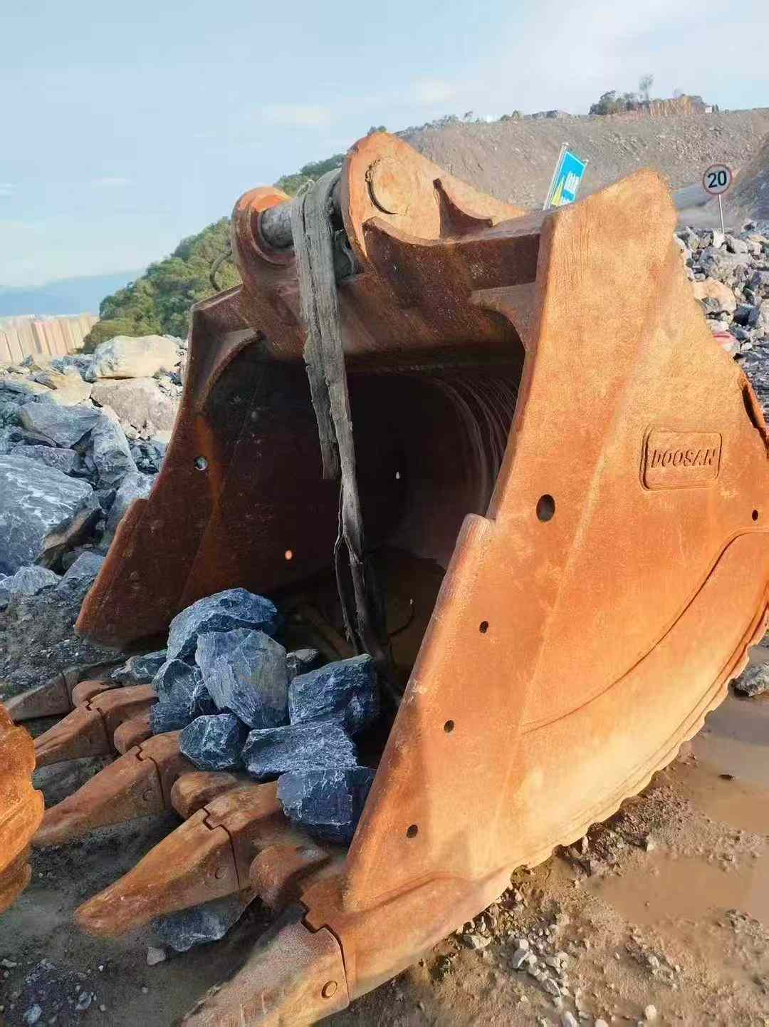 Used Doosan DX490LC-9C Excavator 2019 Model / 6