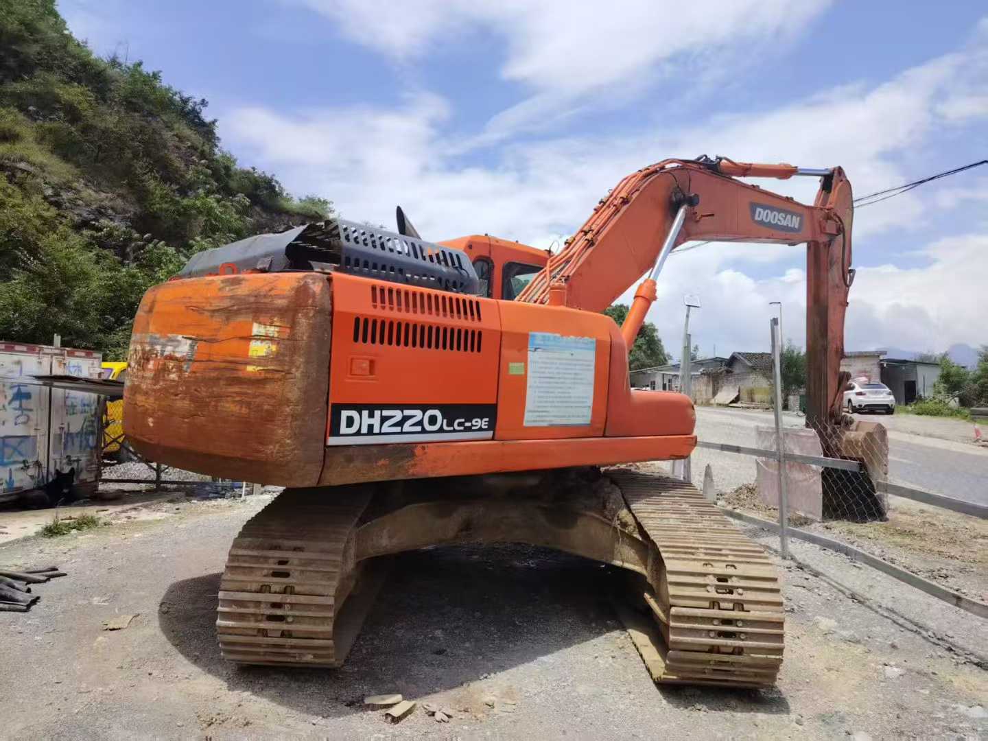 Used Doosan DH220 Excavator 2016 Model