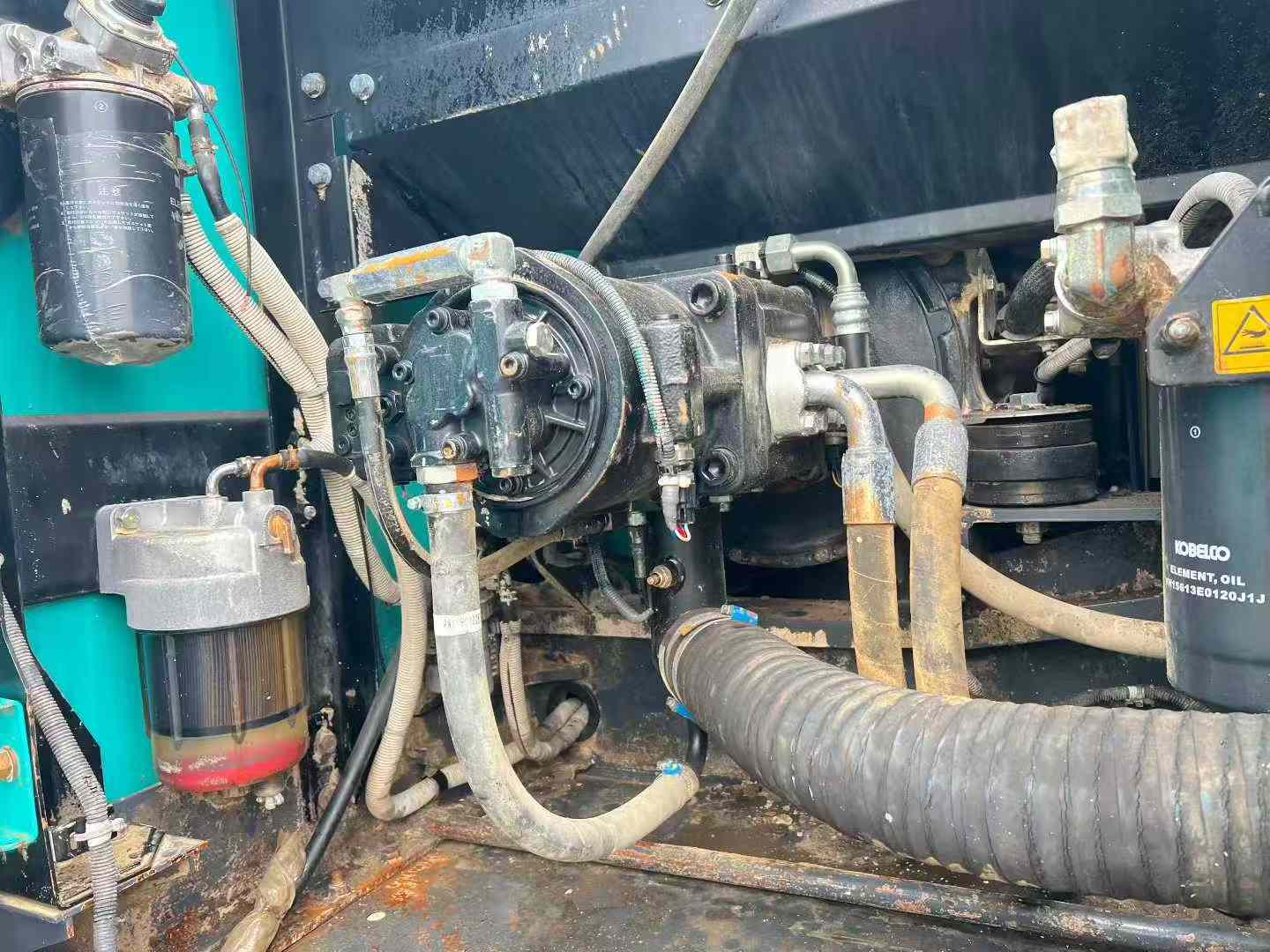 شراء حفارة Kobelco SK210 مستعملة / 7