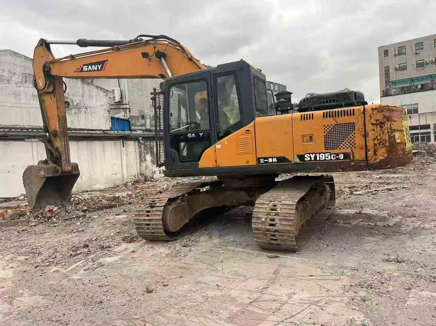 Used Sany SY195C Excavator 2013 Model