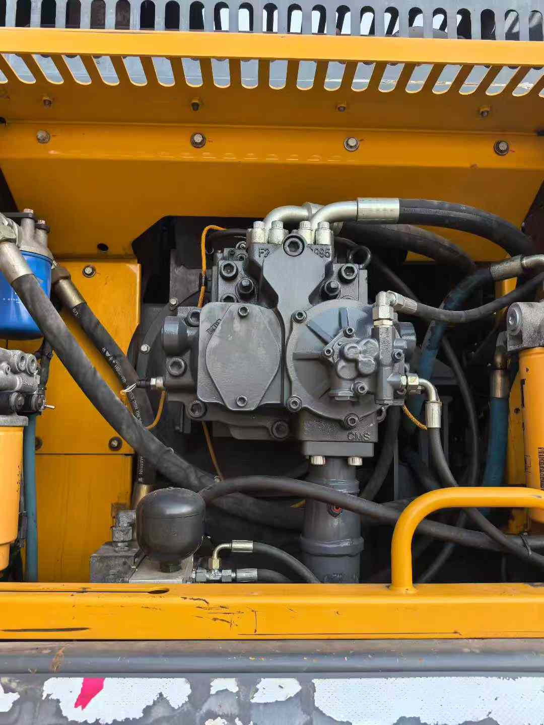 Used XCMG LW550KV Excavator 2022 Model / 9