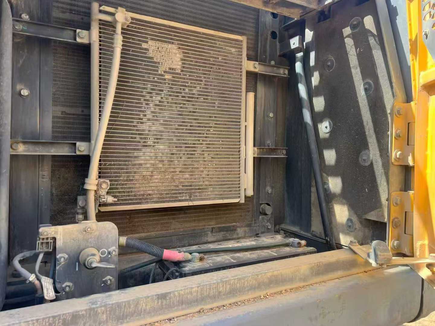 Used Volvo EC200 Excavator 2018 Model / 7