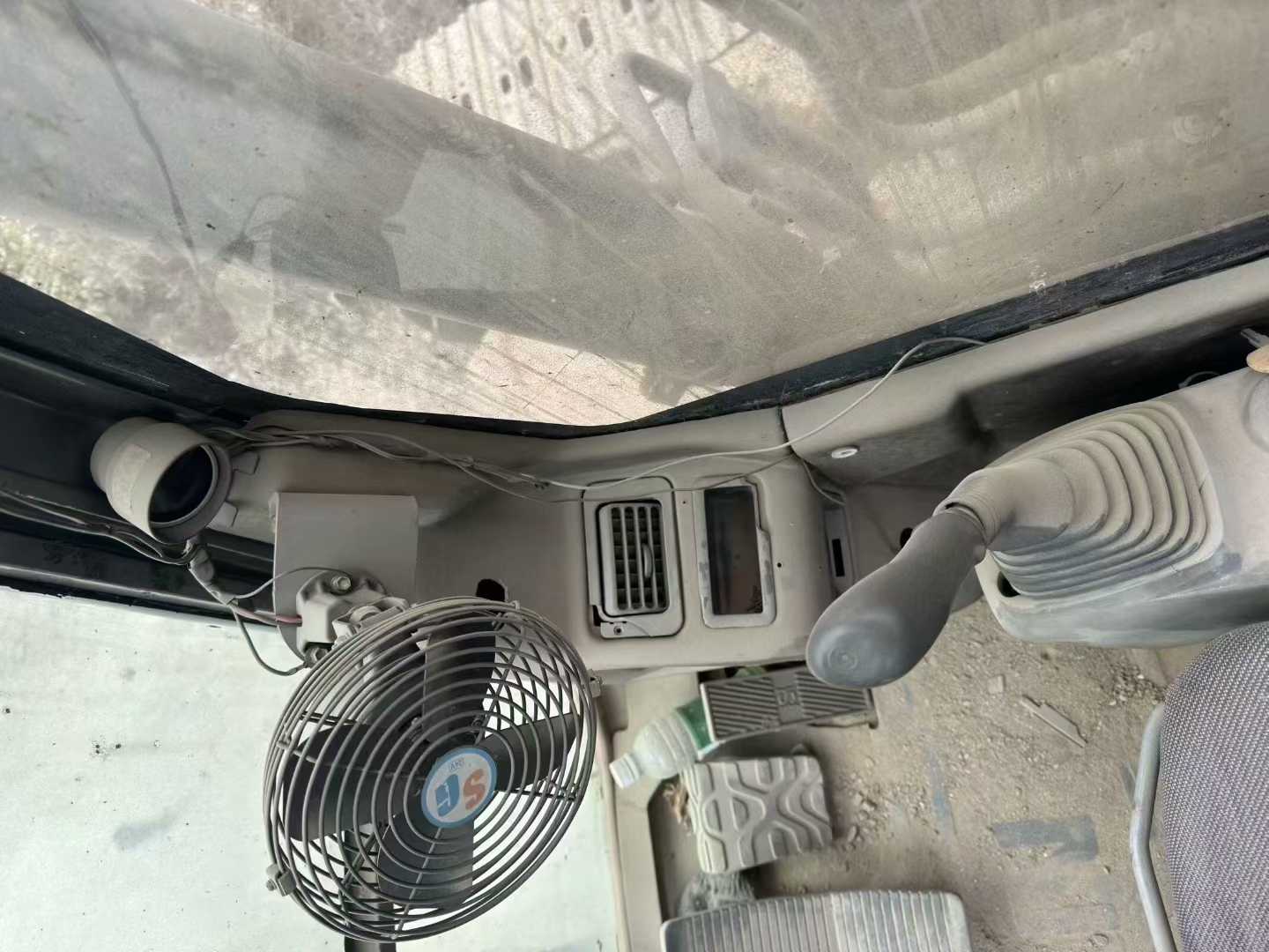 Used Sany SY200H Excavator 2016 Model / 5