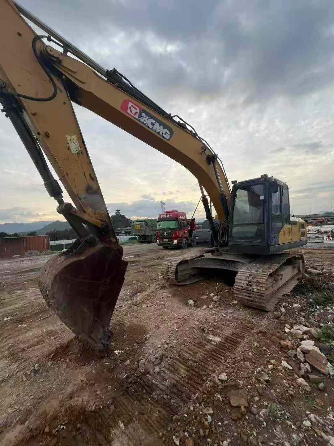 Used XCMG XE215 Excavator 2020 Model / 6