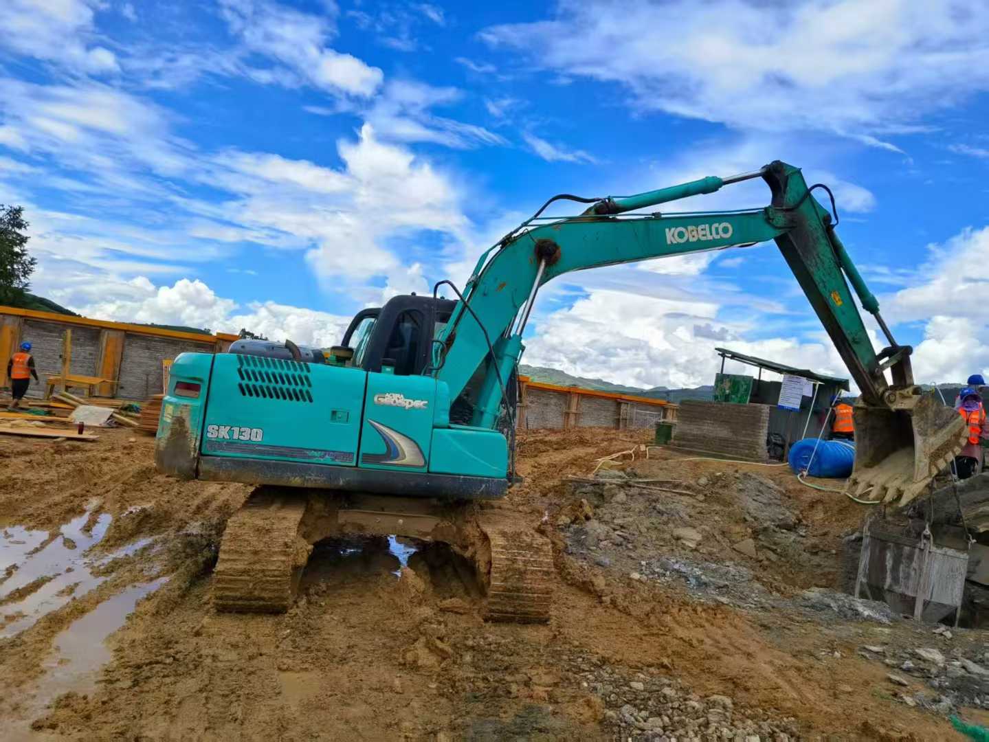 Used Kobelco SK130 Excavator 2017 Model / 3