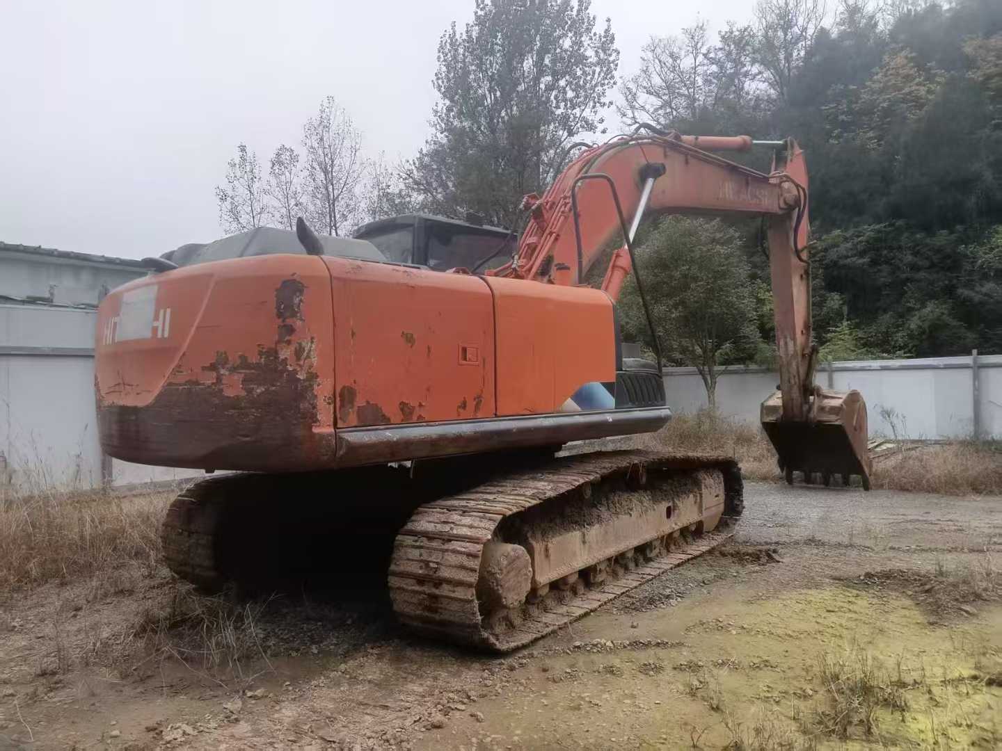 Used Hitachi EX210-5 Excavator 2017 Model / 3