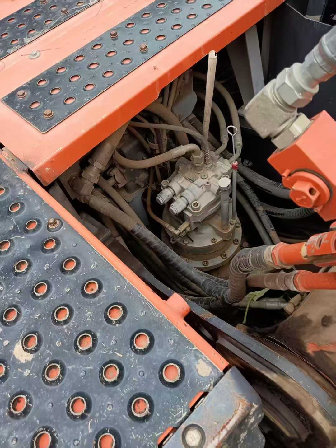 Used Hitachi EX210-5 Excavator 2017 Model / 6