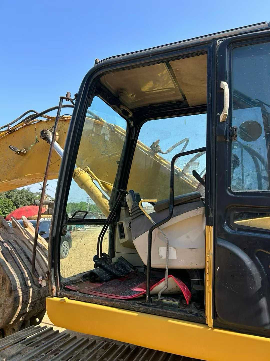 Used Caterpillar 320C Excavator 2016 Model / 4