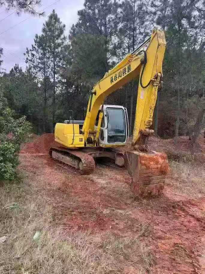 Used Sumitomo SH120 Excavator 2016 Model / 2