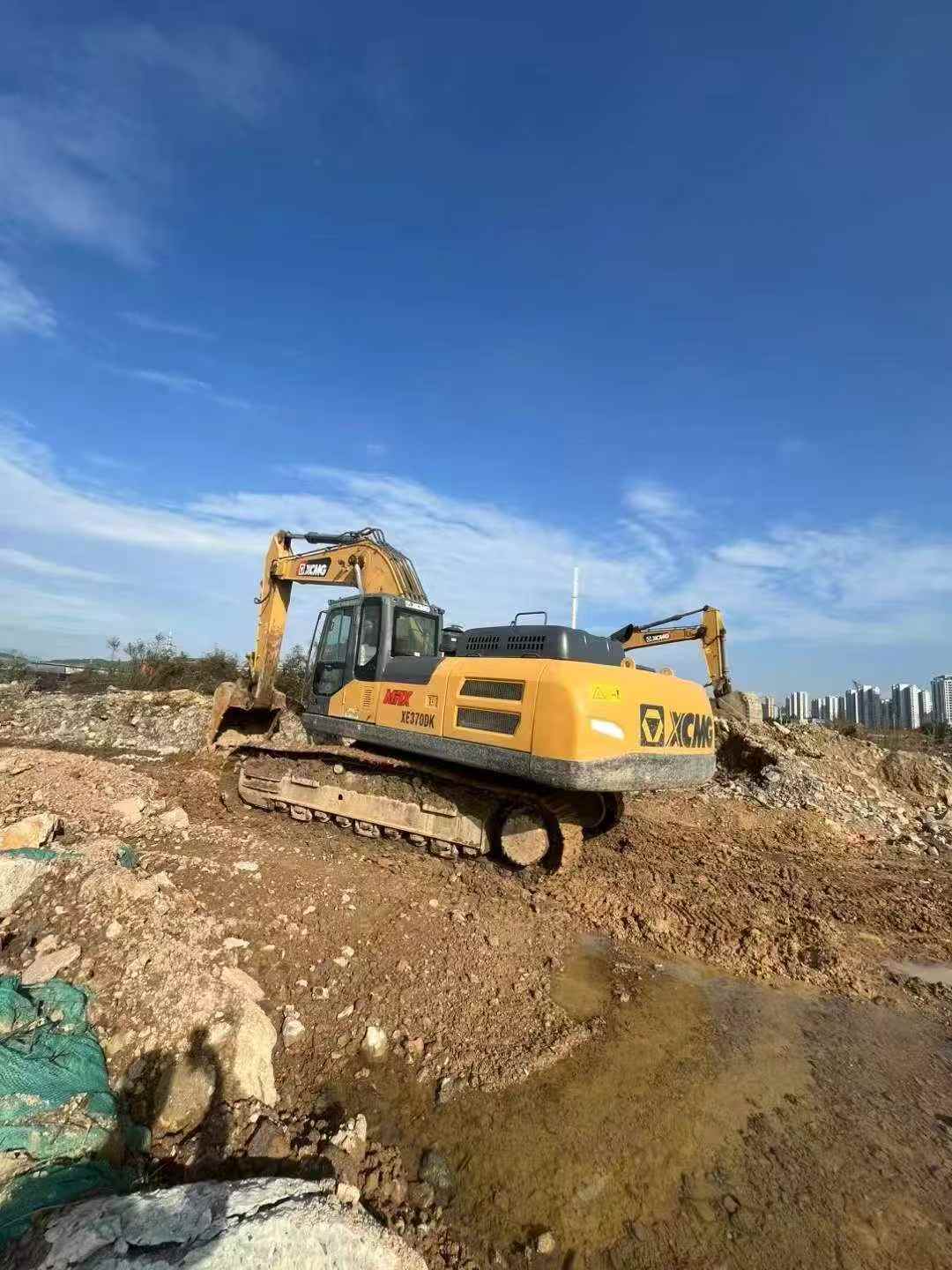 Buy XCMG XE370 Used Excavator / 4 Used XCMG XE370 Excavator 2021 Model / 4