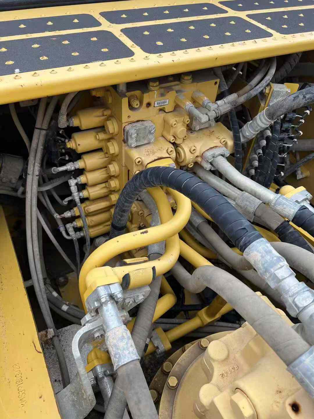 Used Komatsu PC300 Excavator 2018 Model / 5