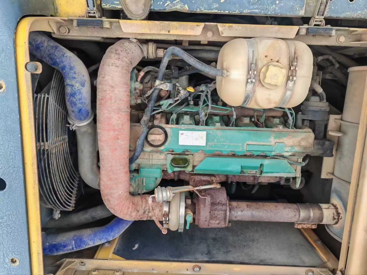 Used Volvo EW210C Excavator 2012 Model / 6