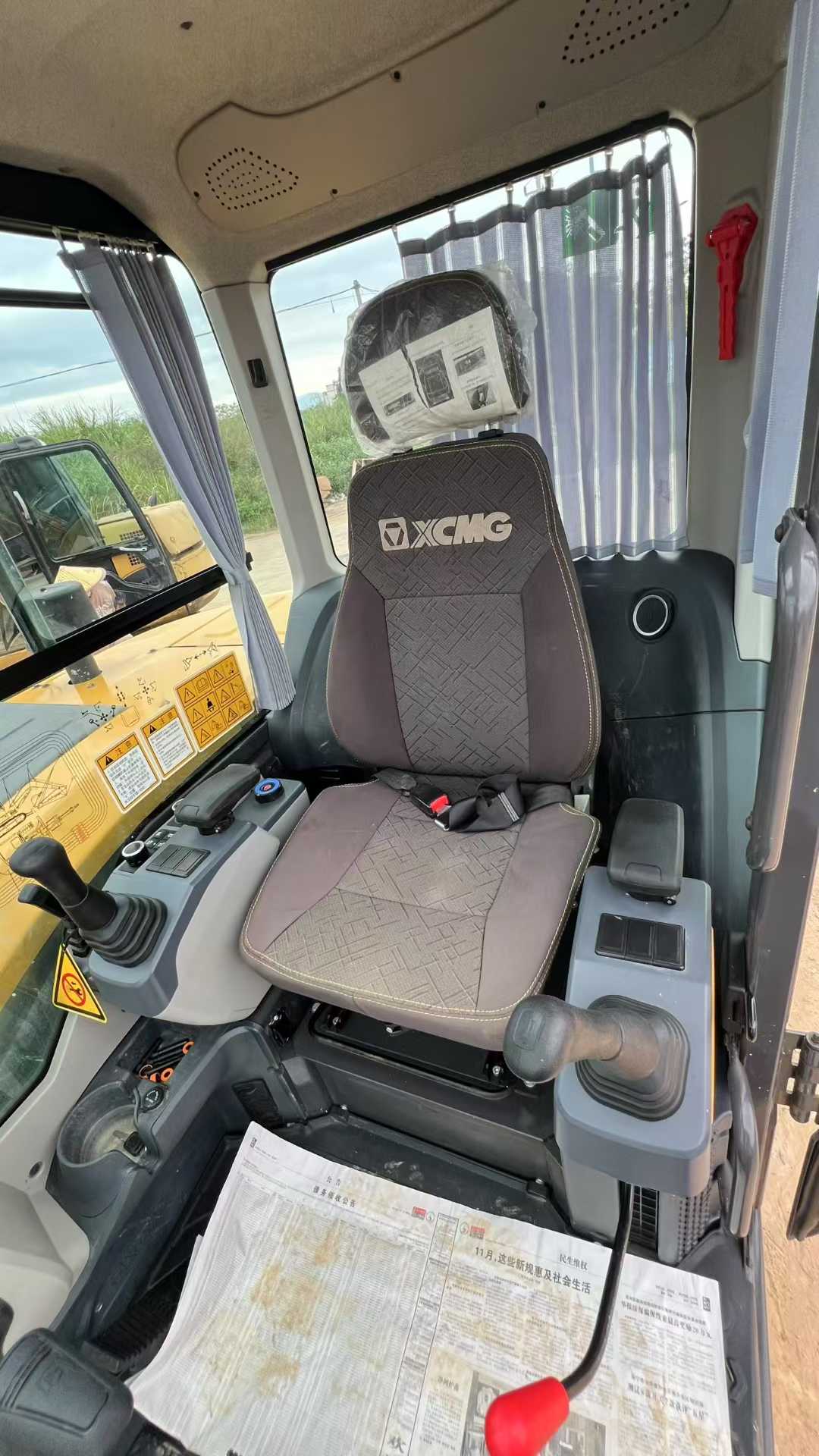 Used XCMG XE60 Excavator 2023 Model / 6