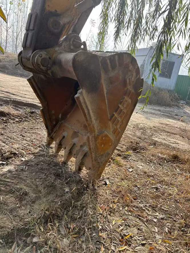 Used Caterpillar 323 Excavator 2018 Model / 4