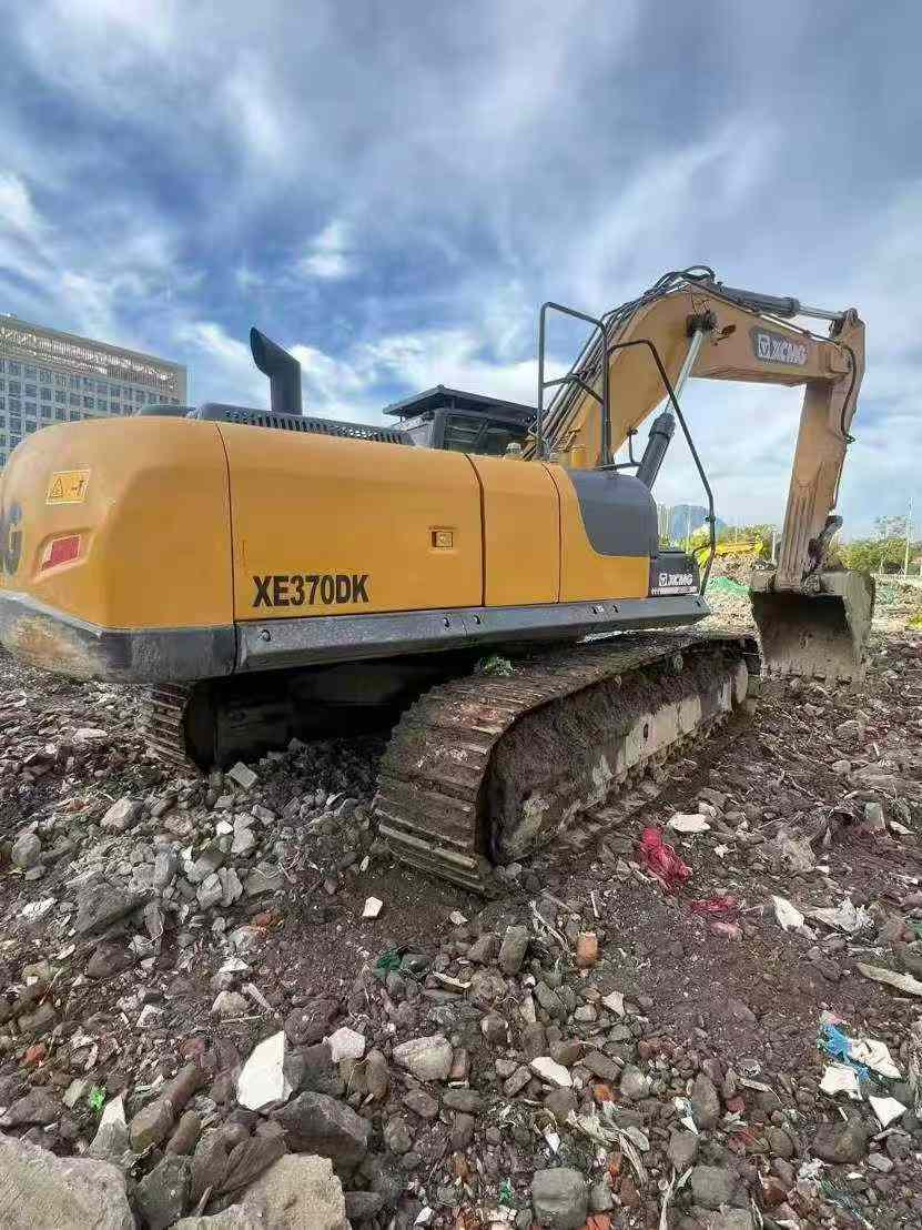 Used XCMG XE370 Excavator 2021 Model / 4