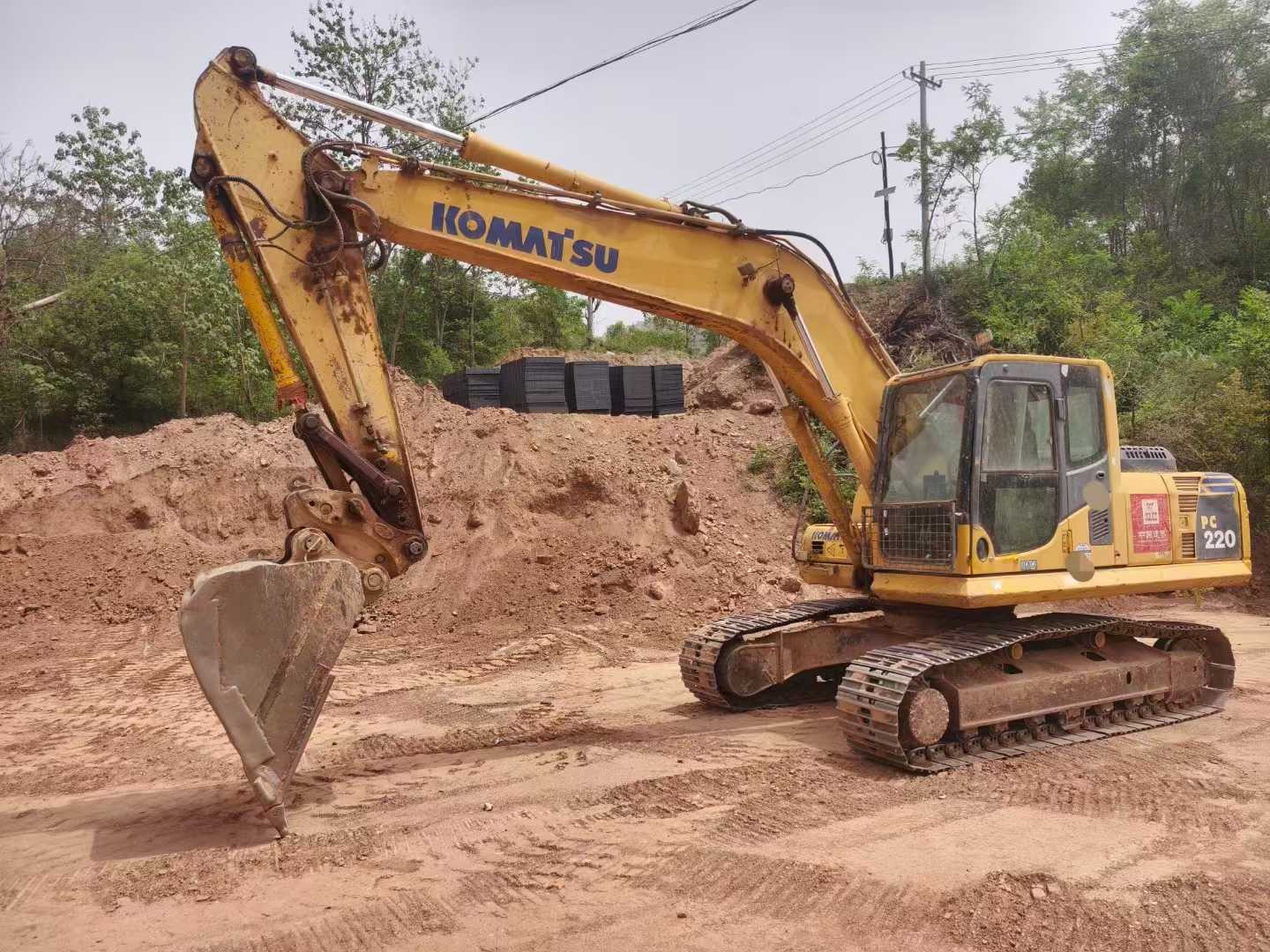 Used Komatsu PC200 Excavator 2010 Model