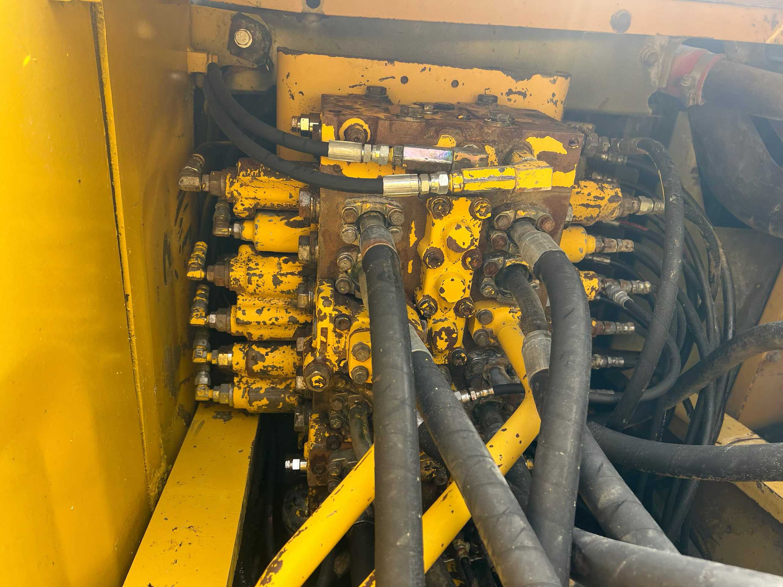 Used Komatsu PW200-7 Excavator 2016 Model / 8