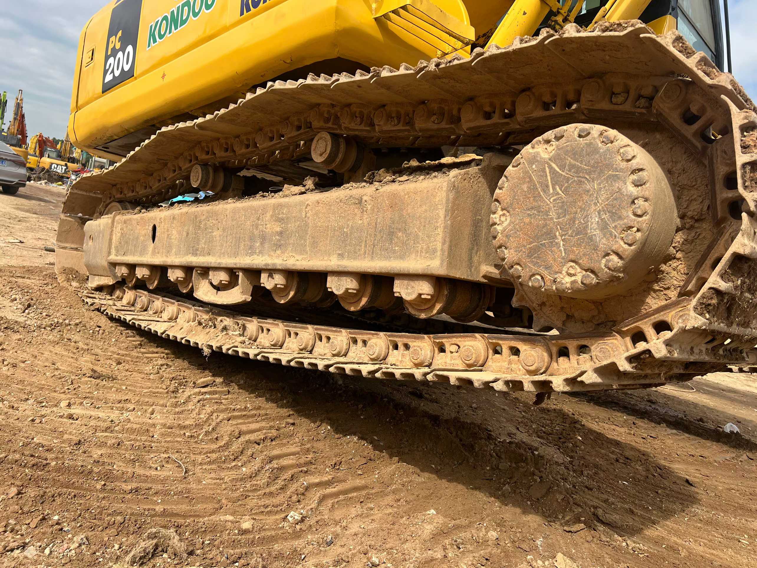 Used Komatsu PW200-7 Excavator 2016 Model / 9