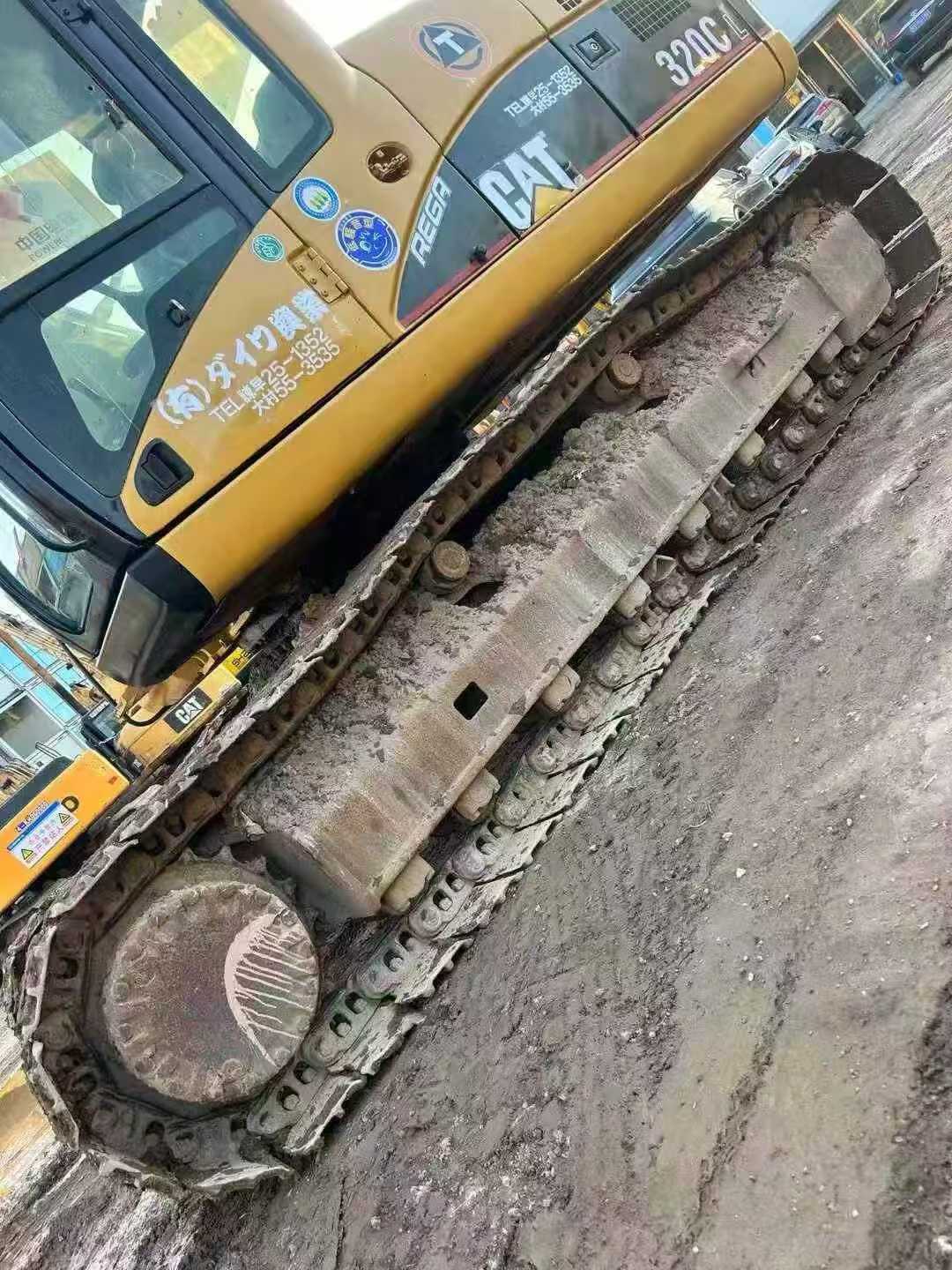 Used Caterpillar 320CL Excavator 2016 Model / 9