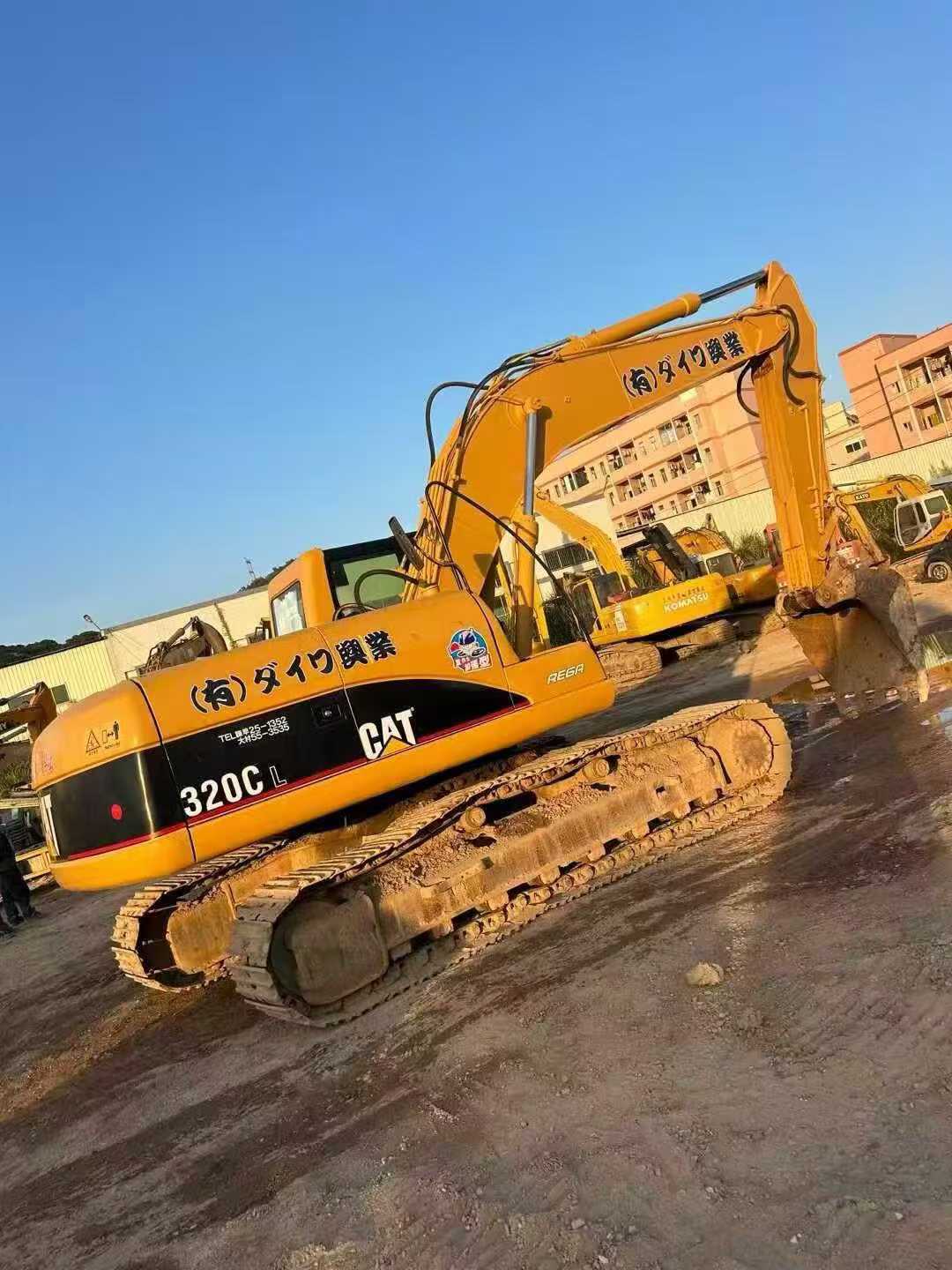 Used Caterpillar 320CL Excavator 2016 Model / 2