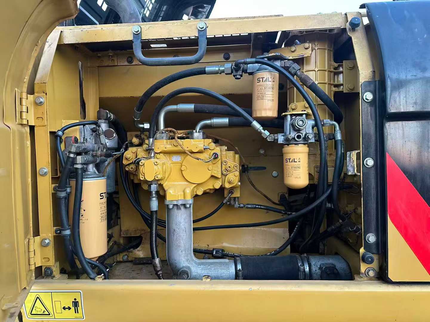 Used Caterpillar 329D Excavator 2015 Model / 6