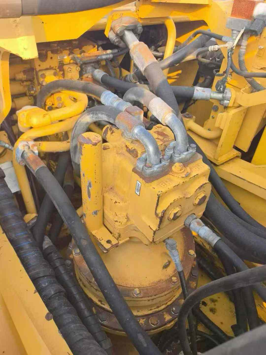 Used Komatsu PC350-8 Excavator 2016 Model / 4