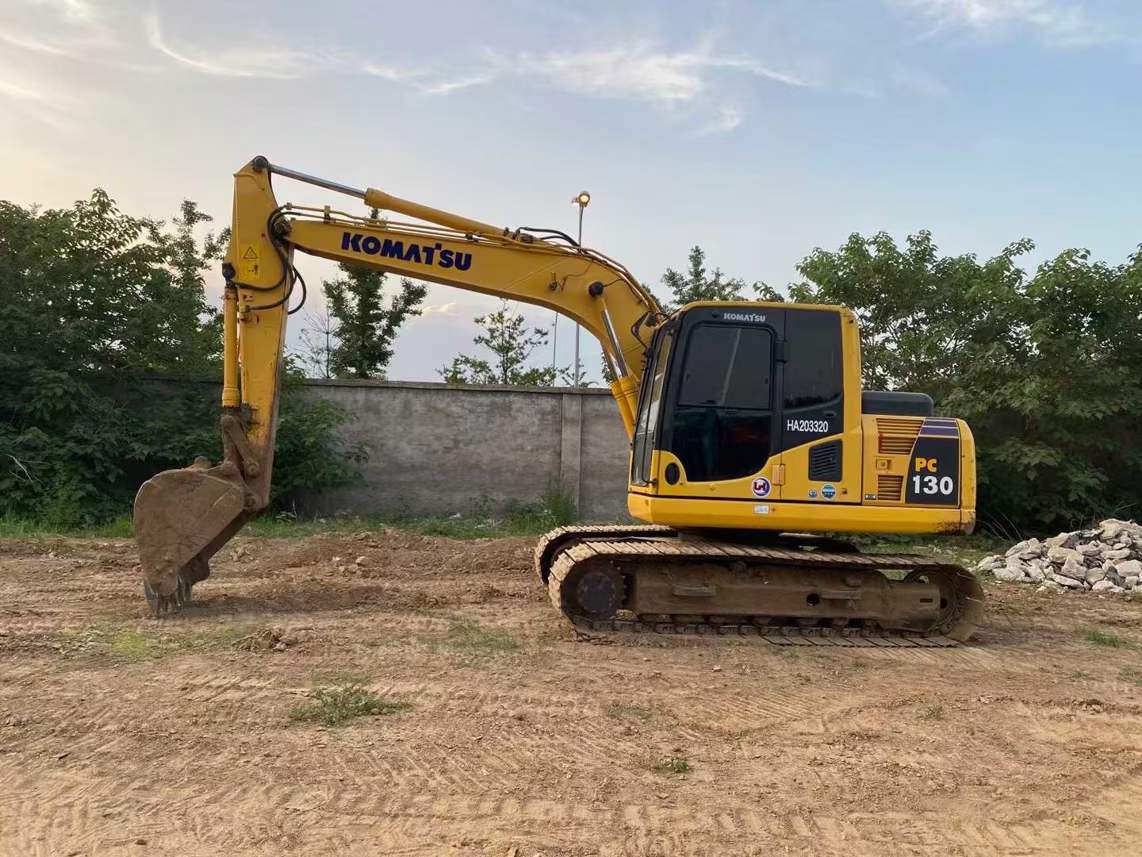 Used Komatsu PC120-8 Excavator 2016 Model / 4