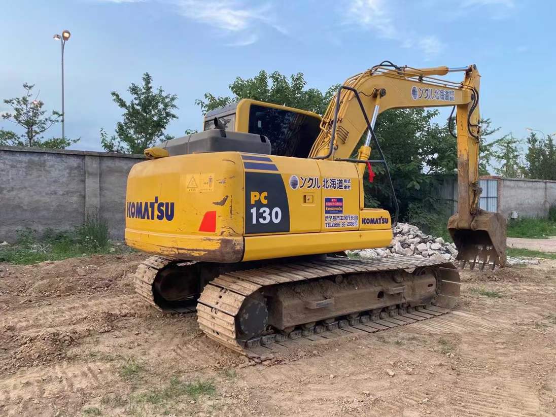 Used Komatsu PC120-8 Excavator 2016 Model / 3