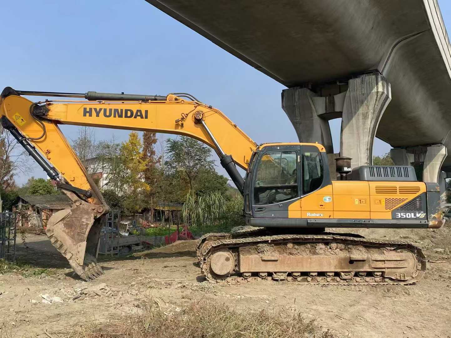 Used Hyundai 350LC-9V Excavator 2020 Model / 5