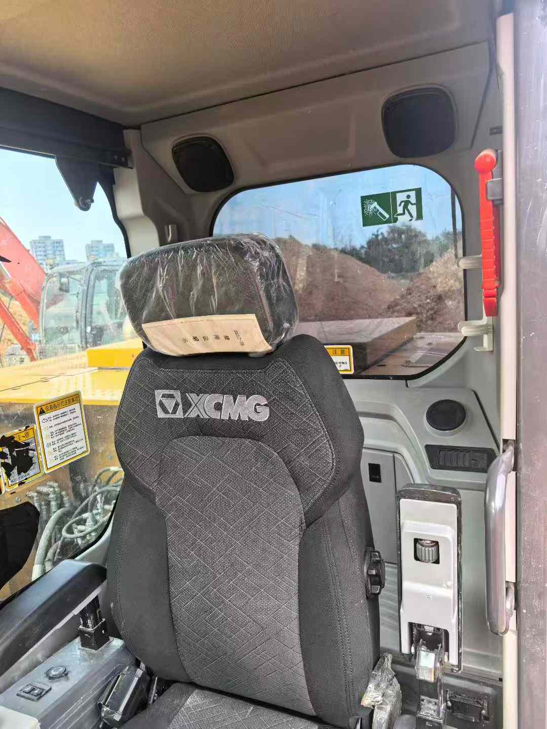 Used XCMG XE135GA Excavator 2025 Model / 3