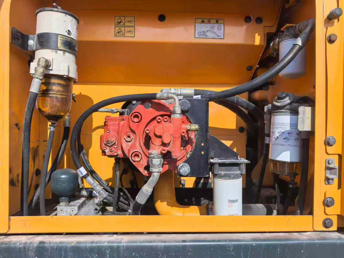 Used Hyundai R215VSN Excavator 2021 Model / 2