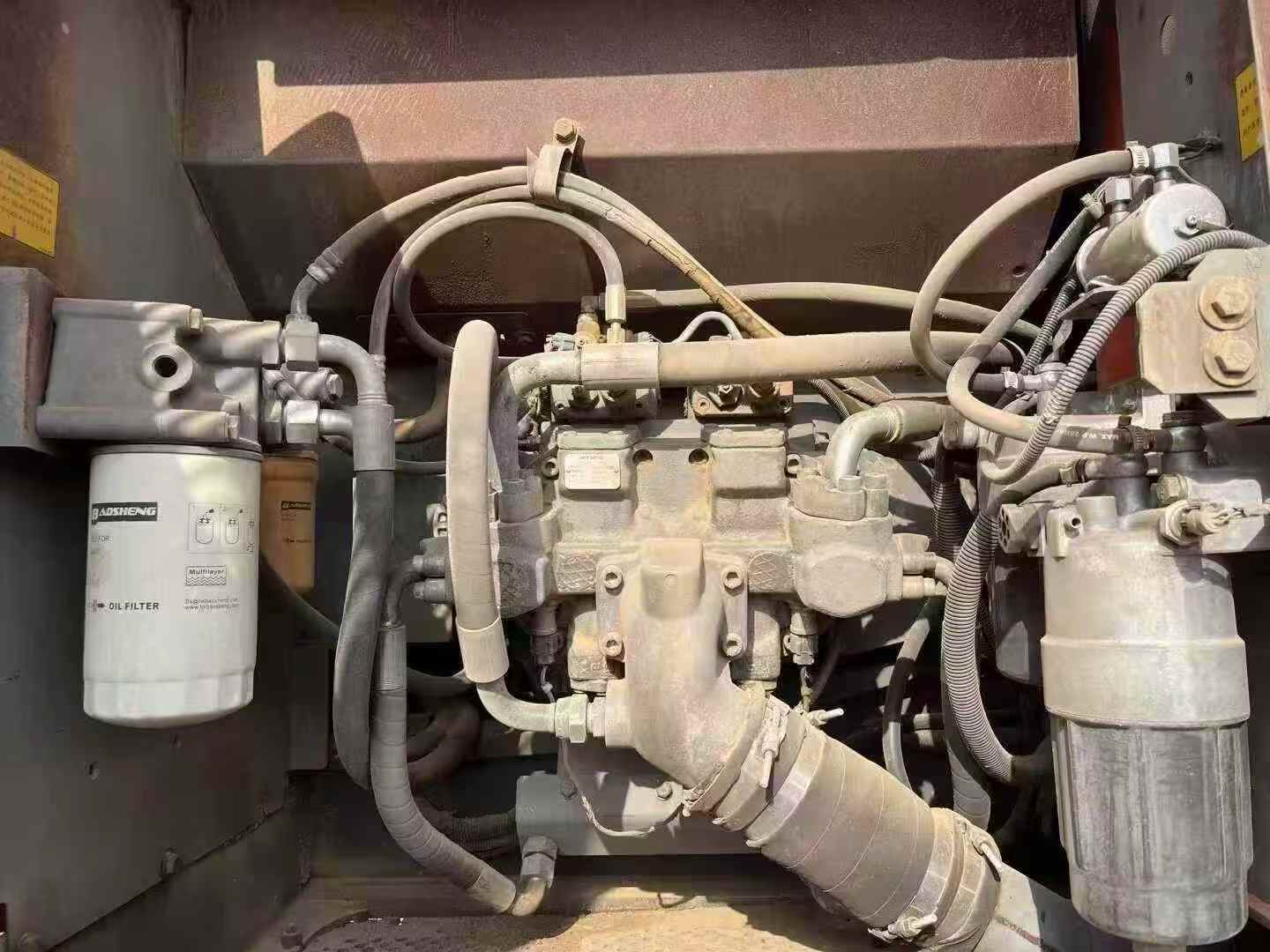 Used Hitachi ZAXIS200 Excavator 2010 Model / 7