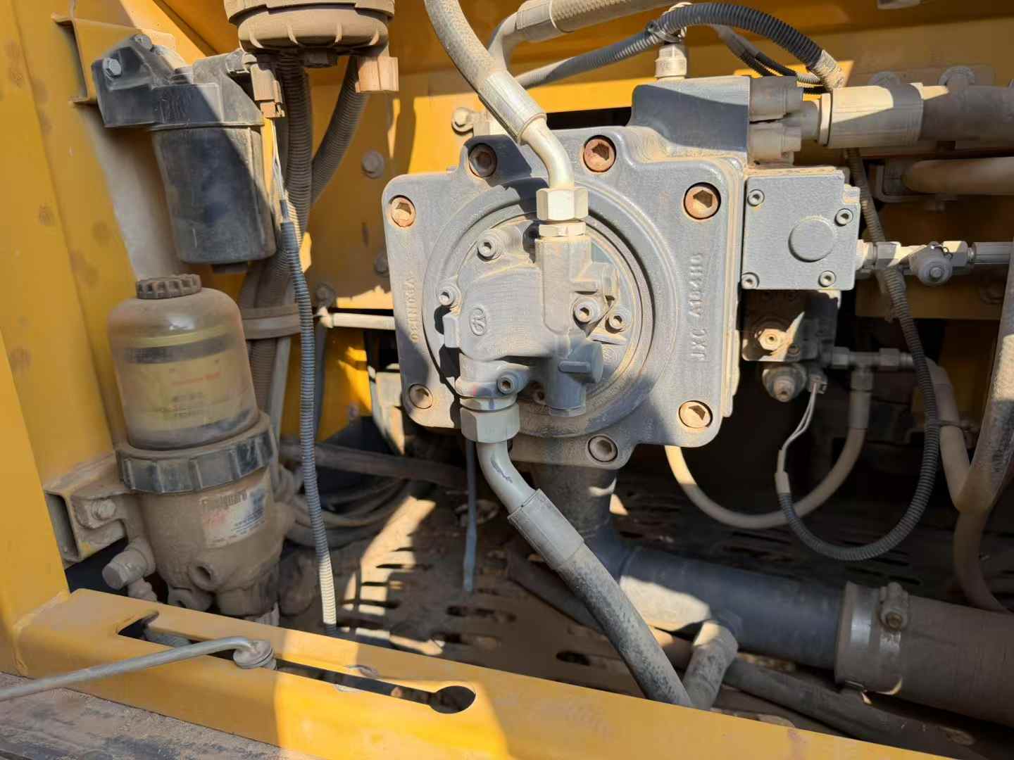 Used XCMG LW200 Excavator 2020 Model / 3