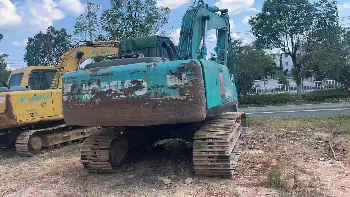 Used Kobelco SK200-10 Excavator 2016 Model / 2