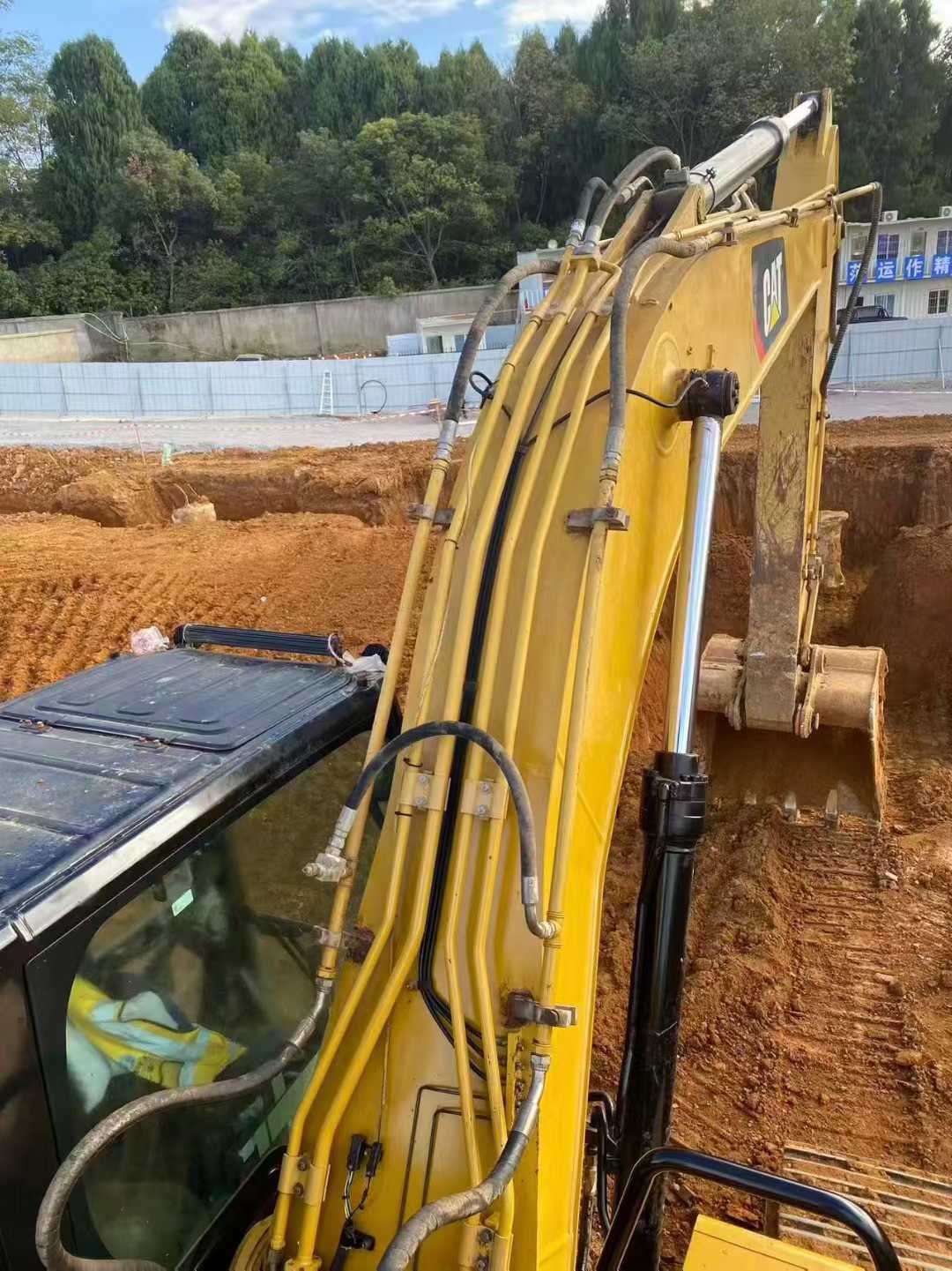 Used Caterpillar 320GC Excavator 2019 Model / 3