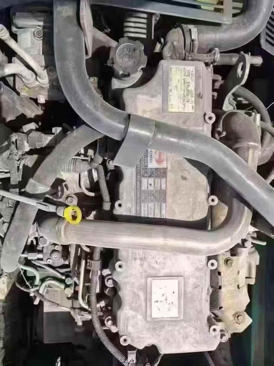 Used Kobelco SK200-8 Excavator 2013 Model / 3