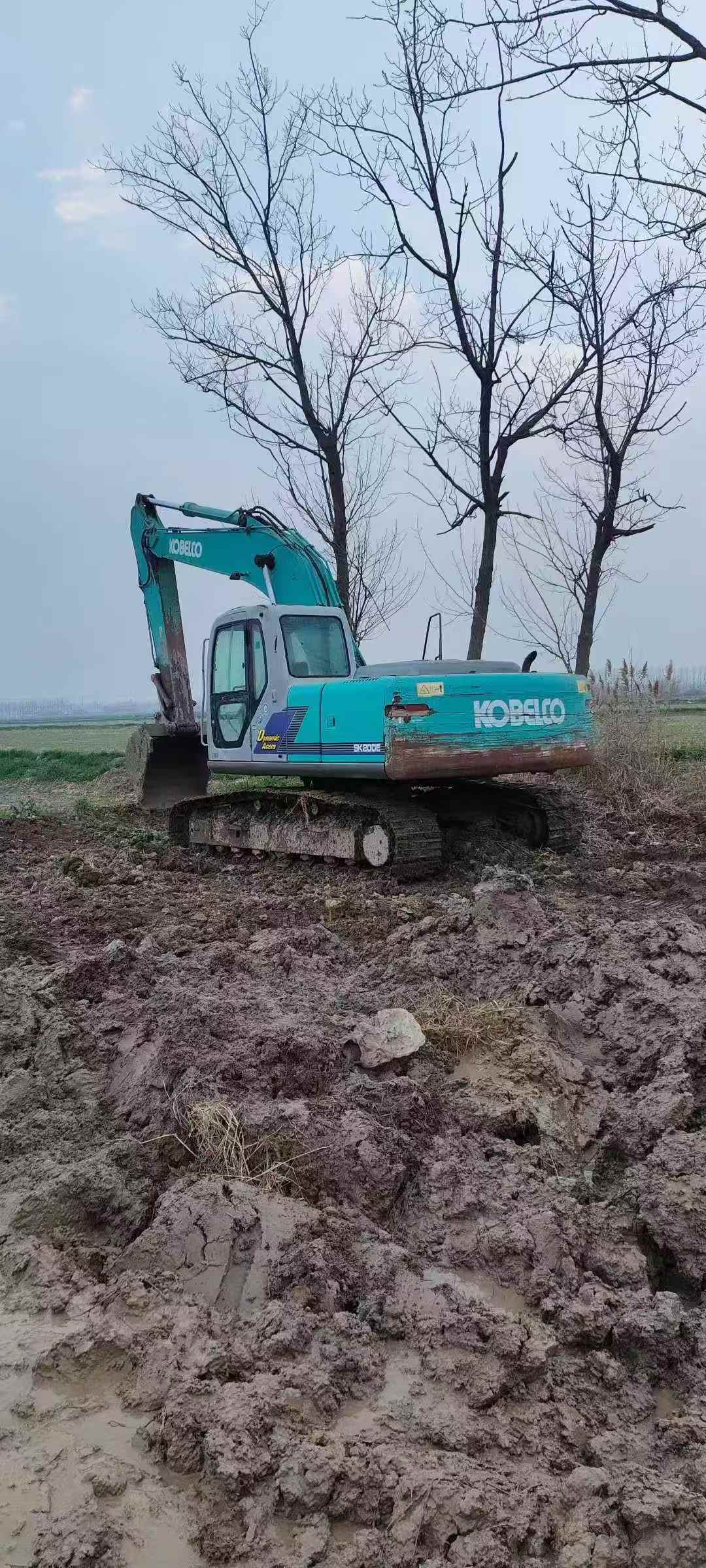 Used Kobelco SK200-6 Excavator 2016 Model / 4