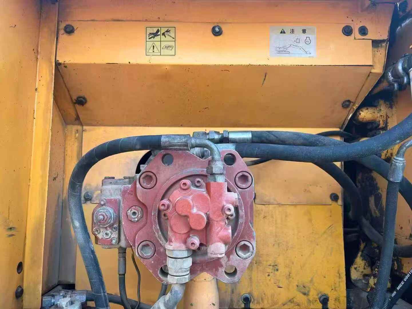 Used Hyundai R215-7 Excavator 2010 Model / 7