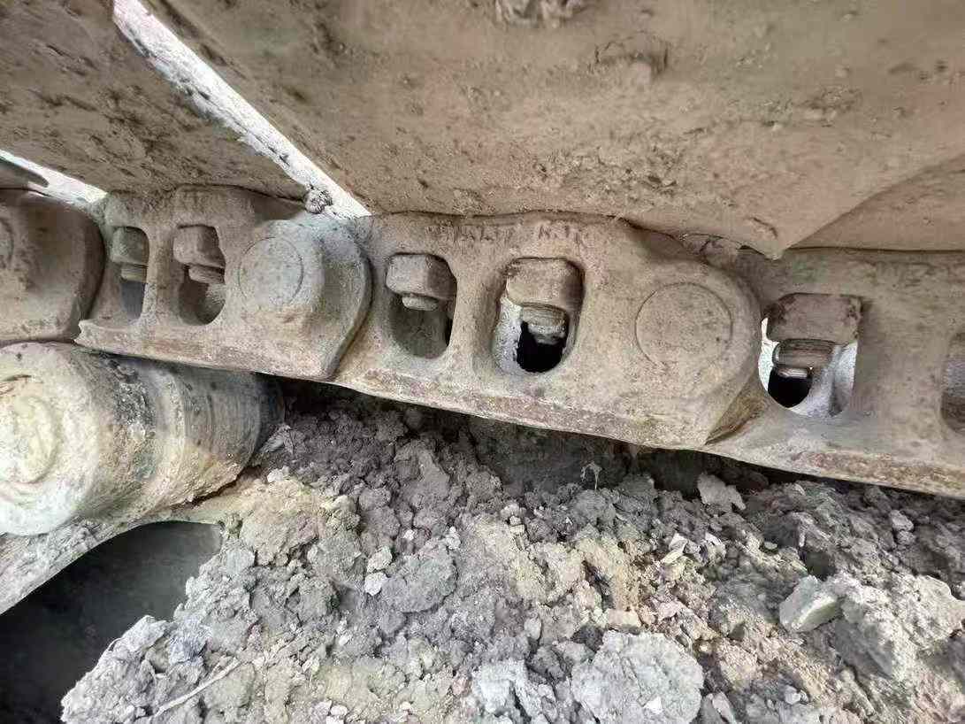 Used Caterpillar 323D2L Excavator 2017 Model / 8